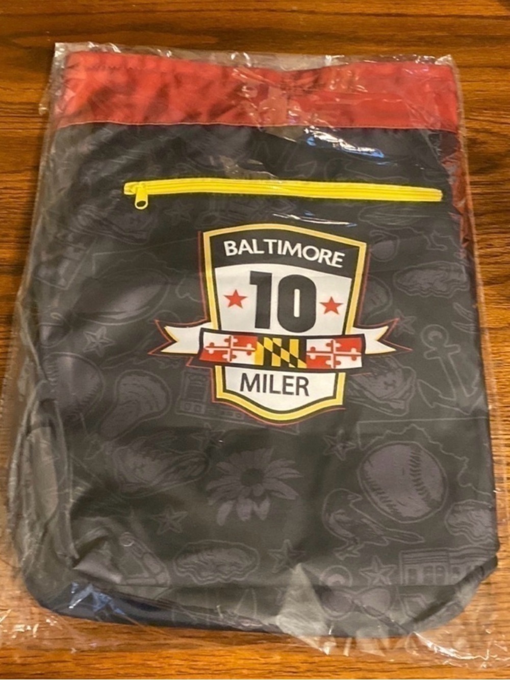 Baltimore 10 Miler Running Drawstring Backpack Maryland Flag Zipper Sack NWT
